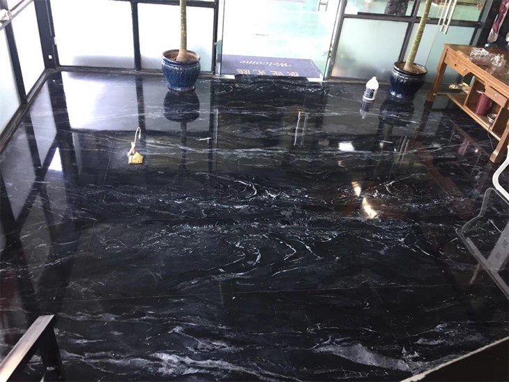 Подови плочки от черен естествен камък