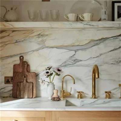 Мраморни плотове Calacatta Oro