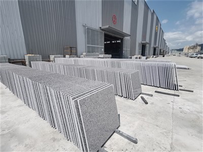 Камъни за продажба на едро